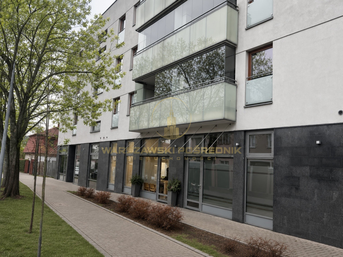 Lokal przy ulicy, duże witryny, gęsta zabudowa - Widok 2