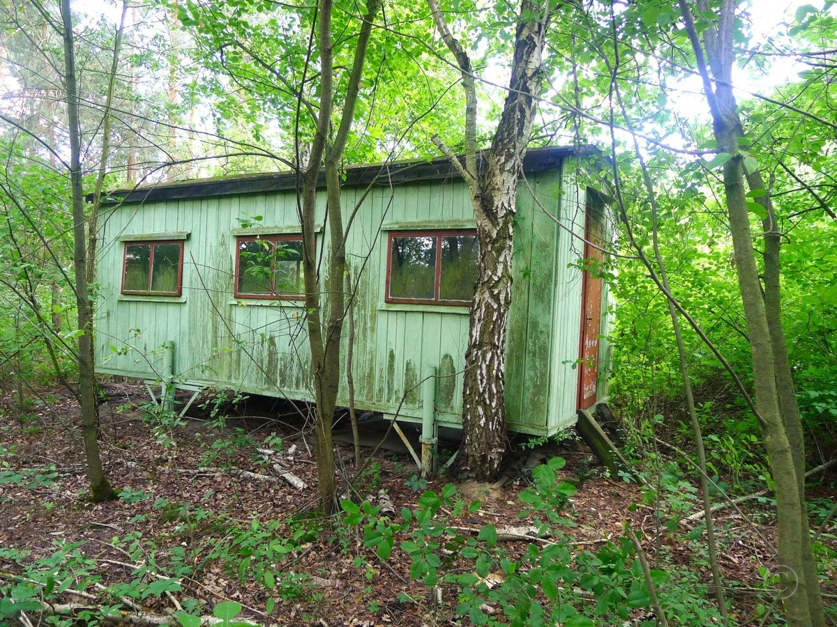 1998mkw, Rosanów, dostęp do drogi z 2 stron - Widok 4