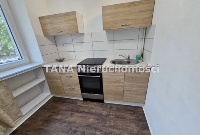 Plac Centralny 1 piętro Winda Piwnica - Widok 3
