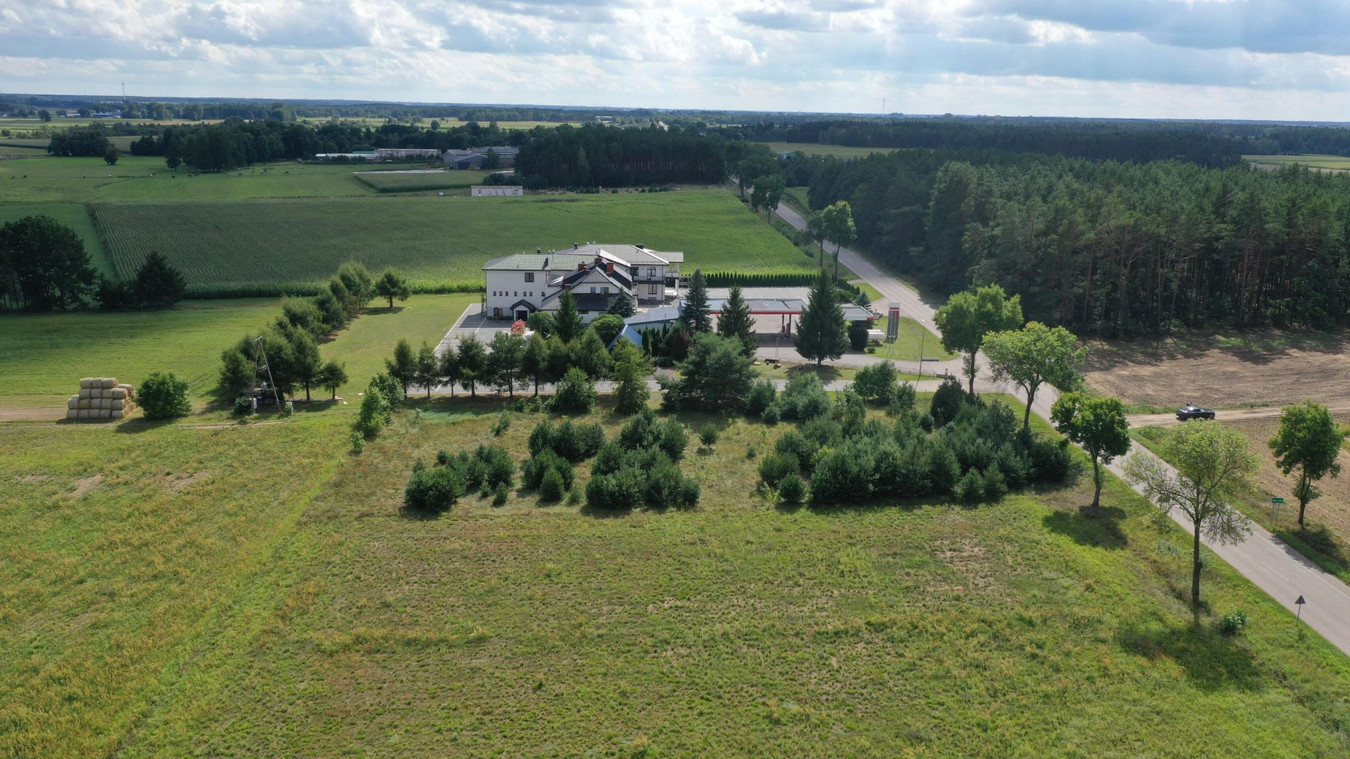 Duża działka pod zabudowę mieszkalno-usługową - Widok 4