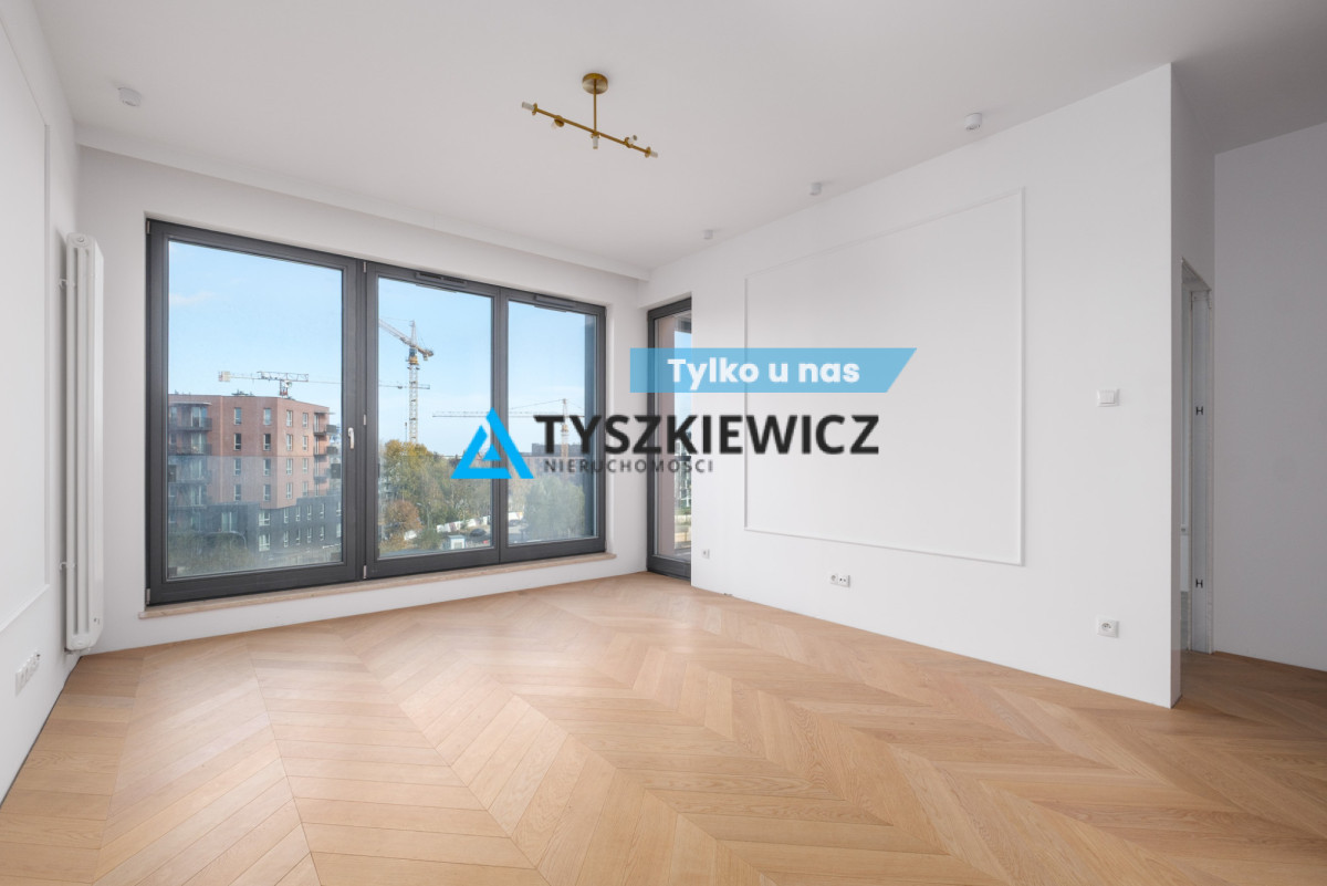 Gdańsk Śródmieście|2 pokoje nad Motławą| Miejsce w hali