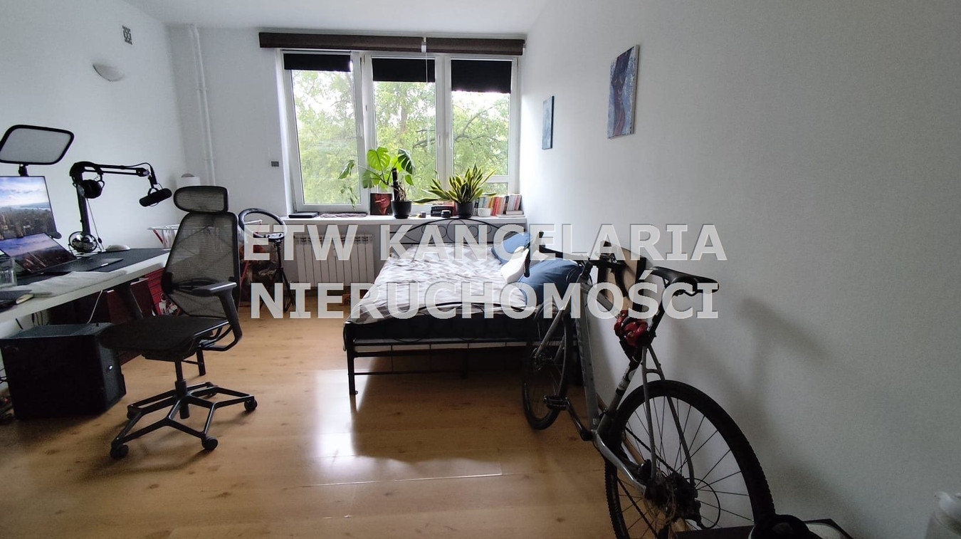 Kawalerka z dużą widną kuchnią i jadalnią - Widok 5