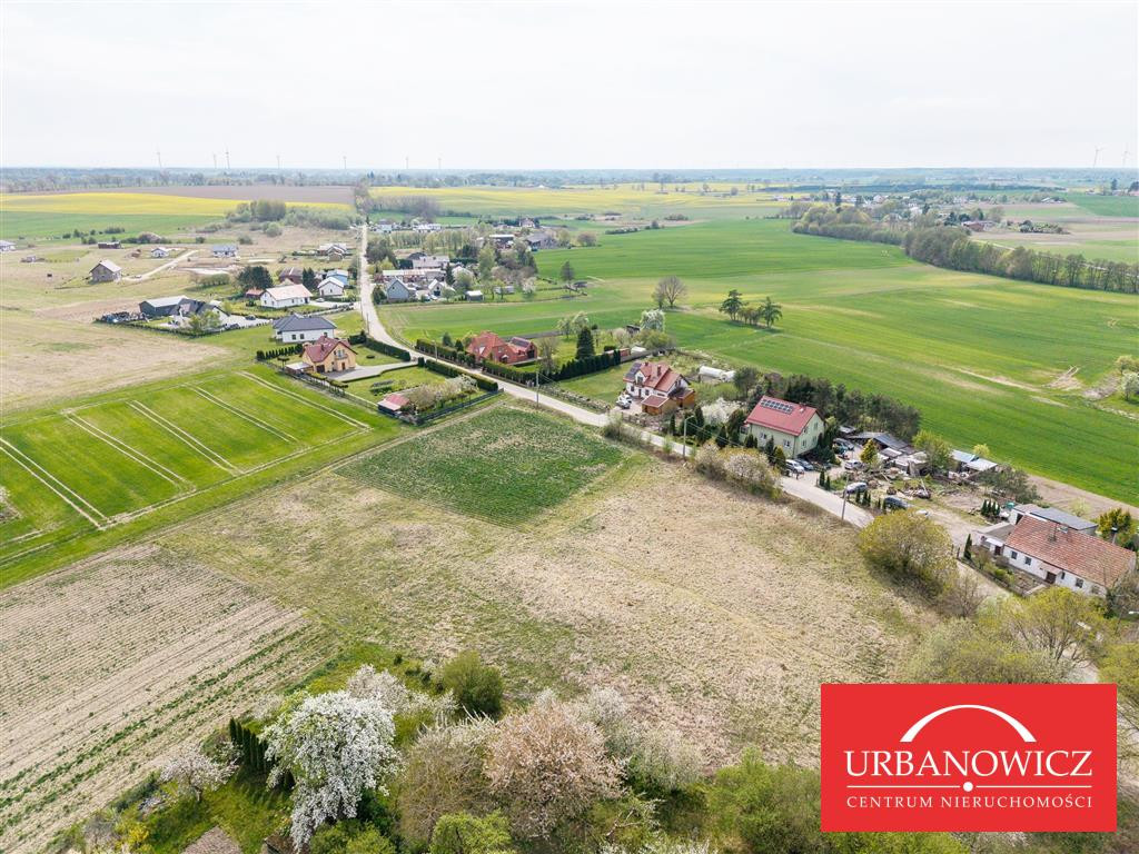 Land, 800 m²