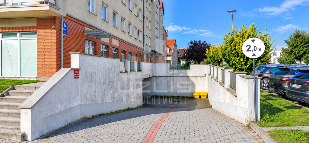 Garaż w hali garożwej 15,31 m² Os. 800-lecia - Widok 5