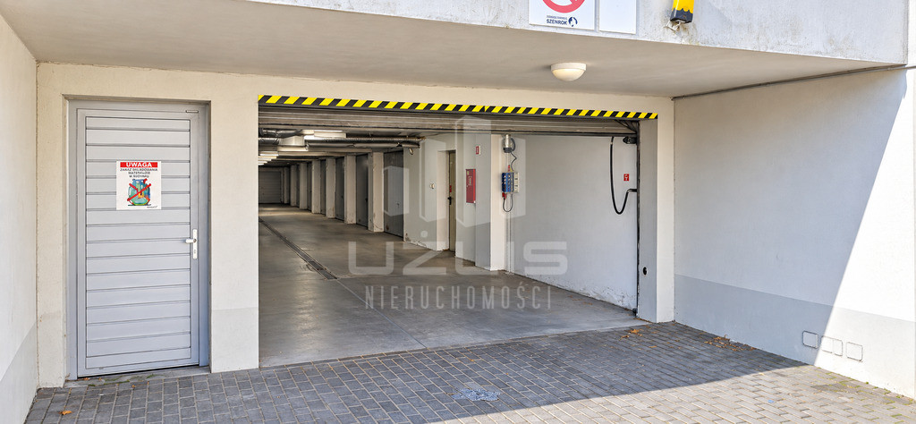 Garaż w hali garożwej 15,31 m² Os. 800-lecia - Widok 2