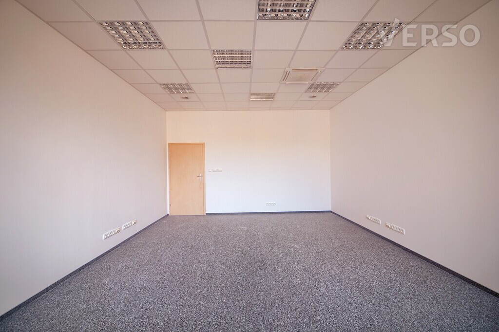 2 pomieszczenia, garaż - Widok 4