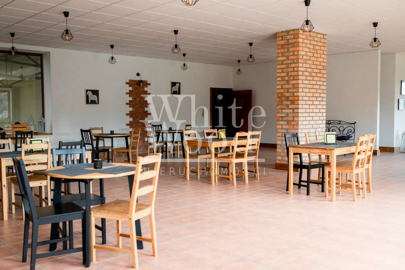 Restauracja i pensjonat przy stadninie koni - Widok 2