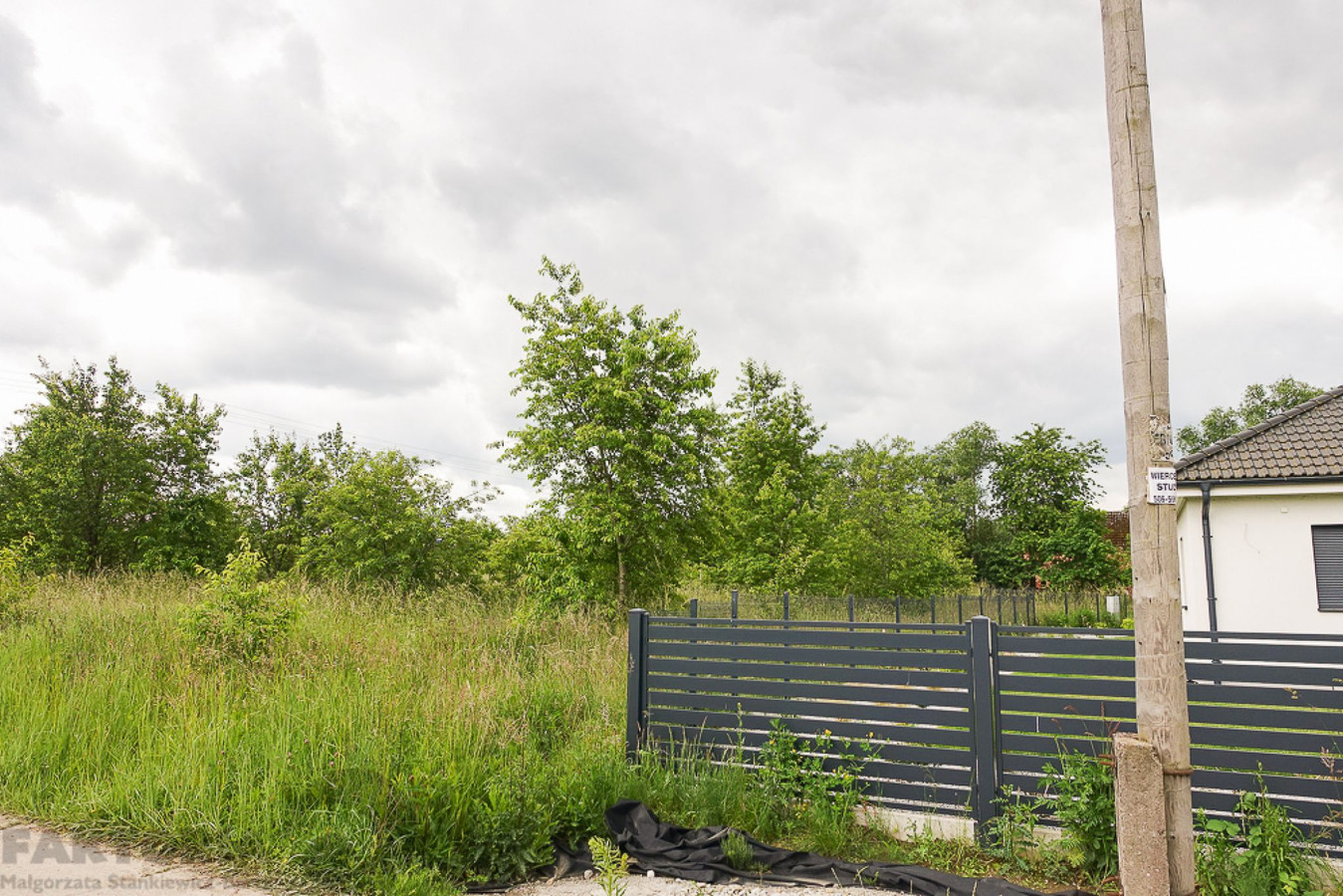 Dobra działka budowlana 783 m², media - Widok 2