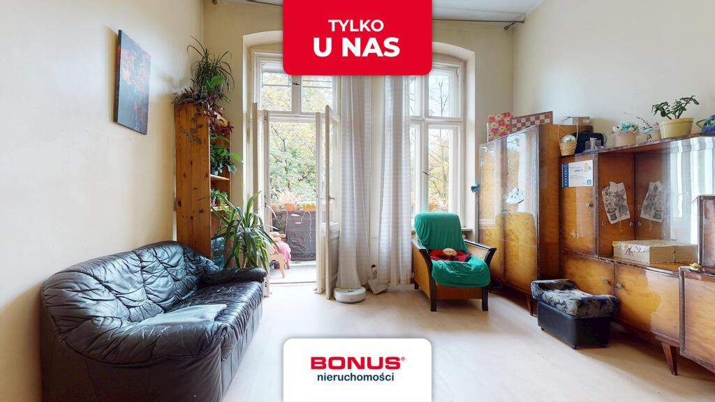 2 pokoje z antresolami, balkonem i piwnicą