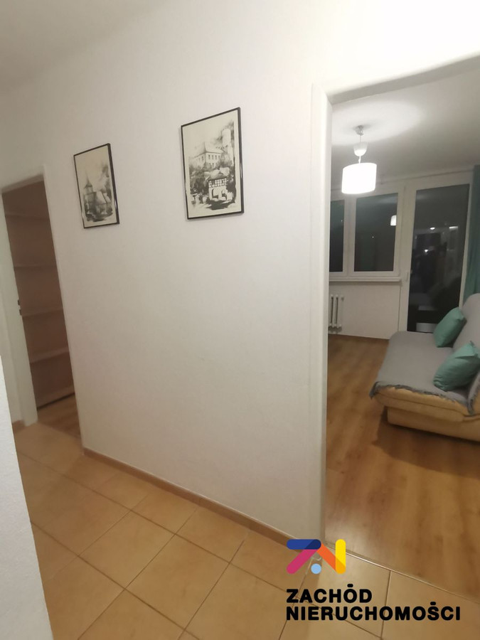 pokój w mieszkaniu trzypokojowym - os. Morelowe - Więcej