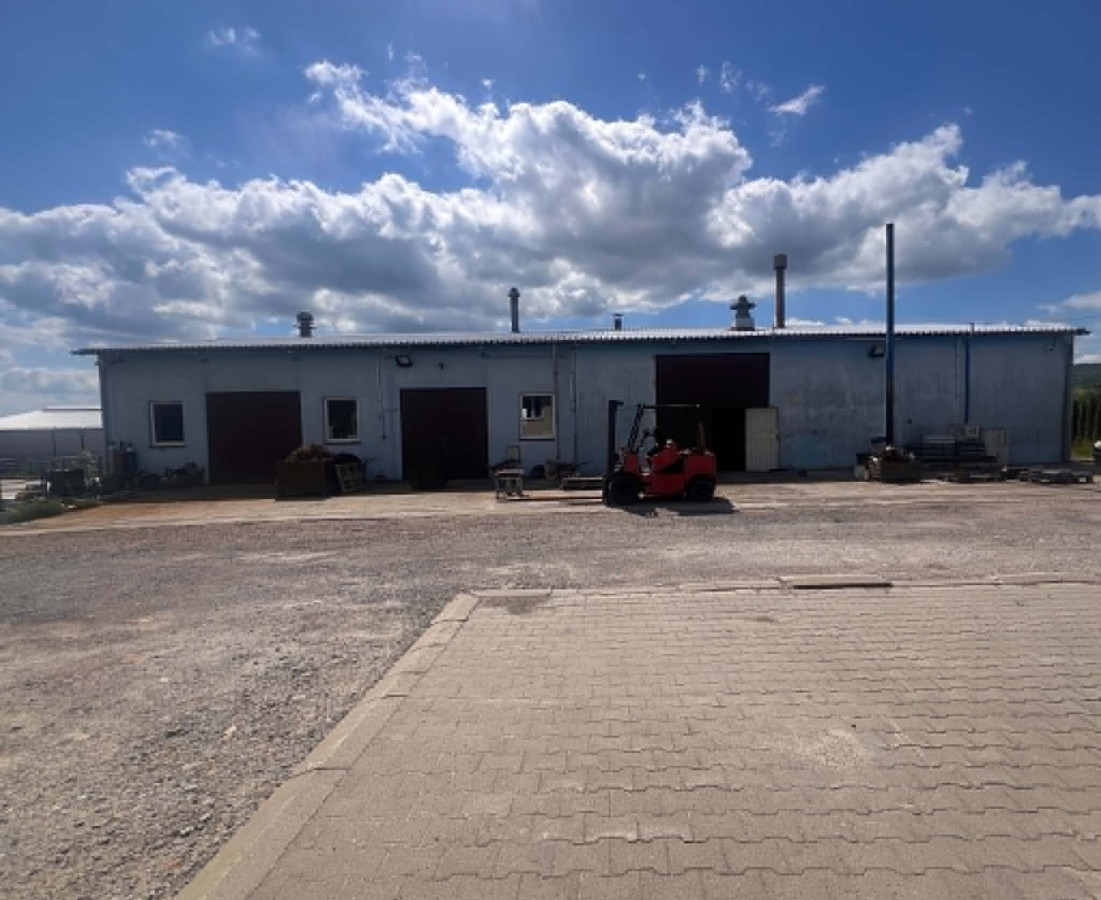Hala magazynowo-produkcyjna 410 m² | Fotowoltaika 35 kW | Działka 7600 m² z wagą - Widok 3