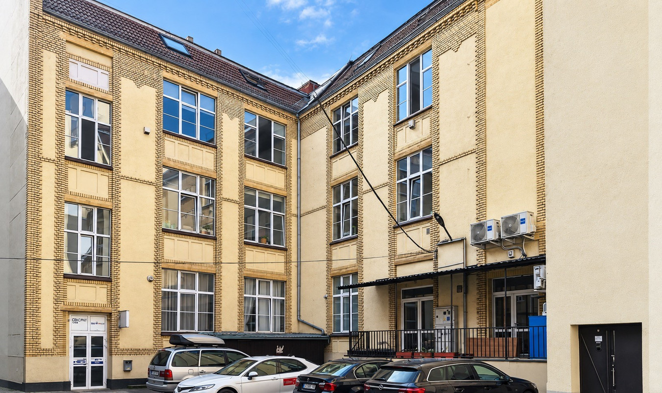 Przedstawiamy wyjątkową ofertę inwestycyjną – budynek o powierzchni ok. 2 500 m² - Widok 3