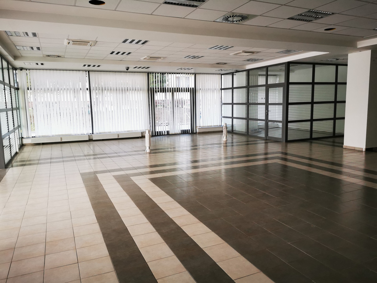 Wynajmę atrakcyjny lokal handlowy w Świdniku - Widok 2