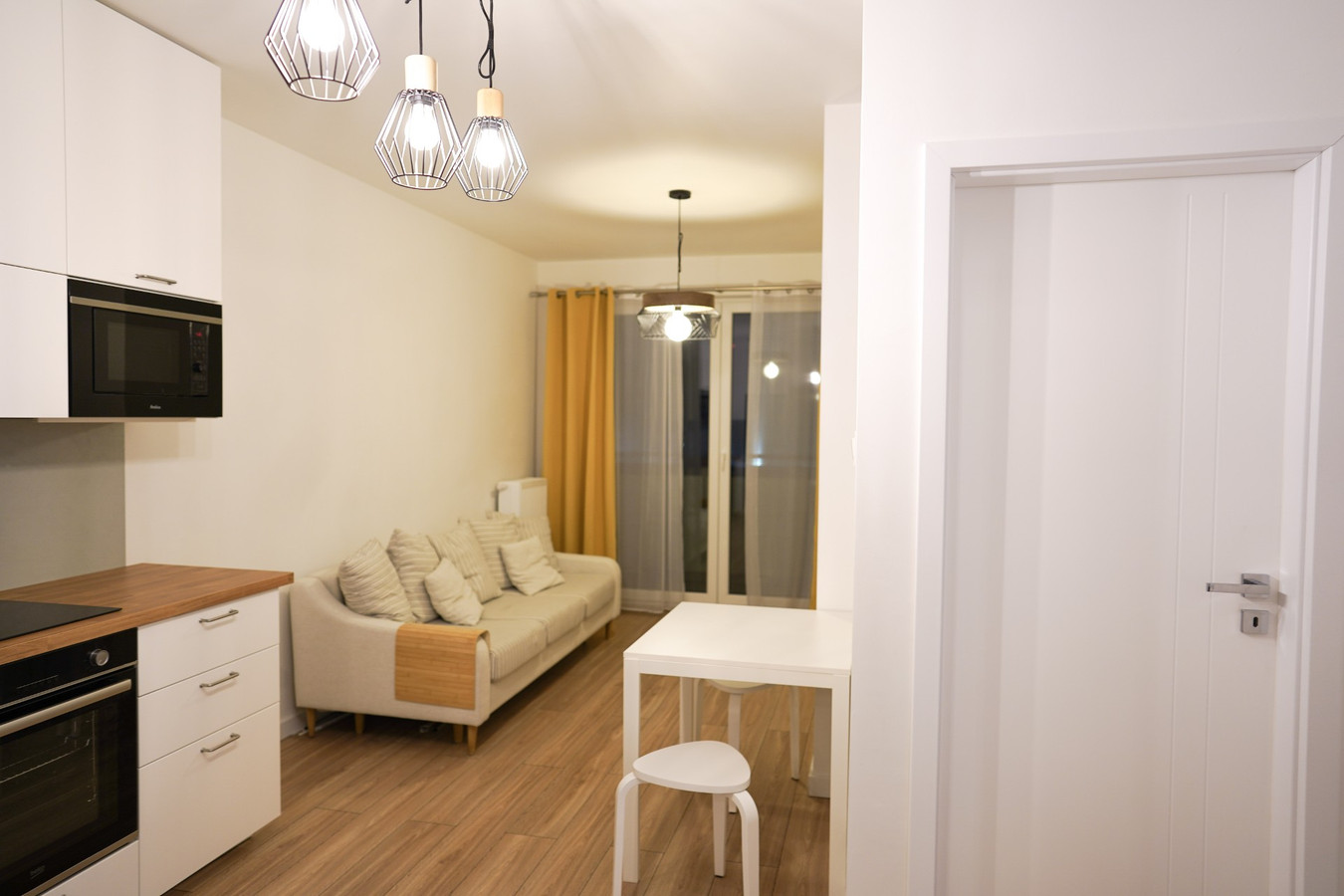 Zupełnie nowe, słoneczne mieszkanie 36.45 m², super lokalizacja, garaż - Widok 5