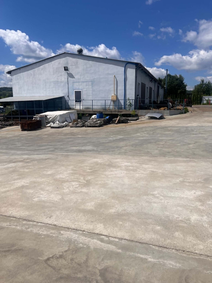 Hala magazynowo-produkcyjna 410 m² | Fotowoltaika 35 kW | Działka 7600 m² z wagą - Widok 2