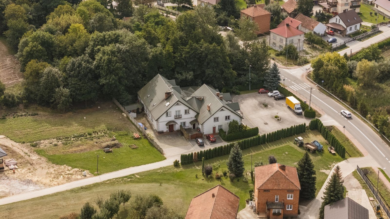 Obiekt hotelowo-usługowy/Zajazd/Restauracja - Więcej