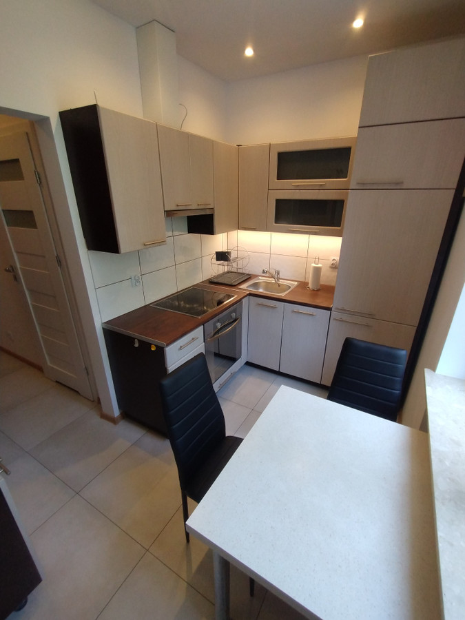 Kawalerka, Wołoska | Oddzielna kuchnia | Balkon | Bezpośrednio - Widok 5