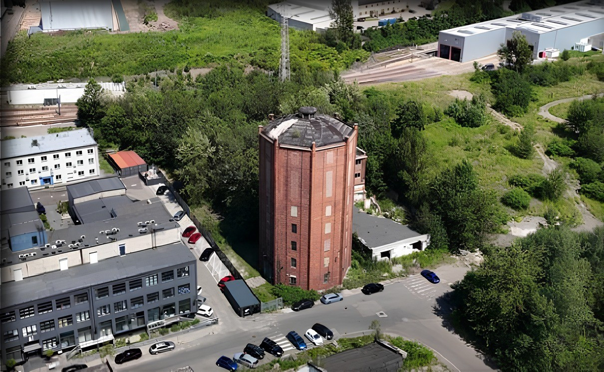 Chorzów – nieruchomość z wieżą ciśnień na sprzedaż