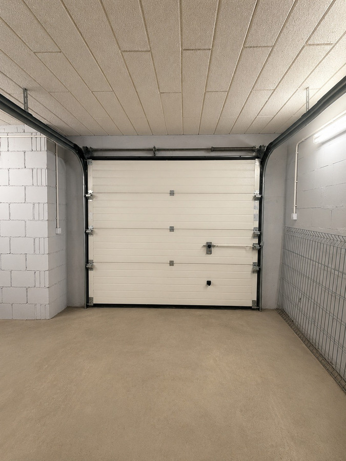 Sprzedam garaż w budynku mieszkalnym o pow. 46,67 m² w centrum Ostródy - Widok 4