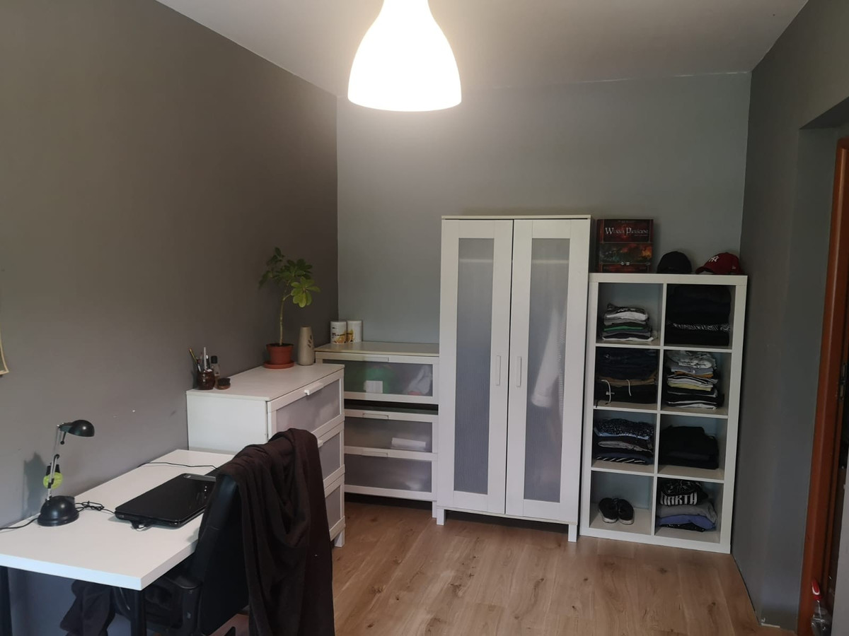 Pokój jednoosobowy w 2-pokojowym mieszkaniu blisko Magnolii - Widok 2