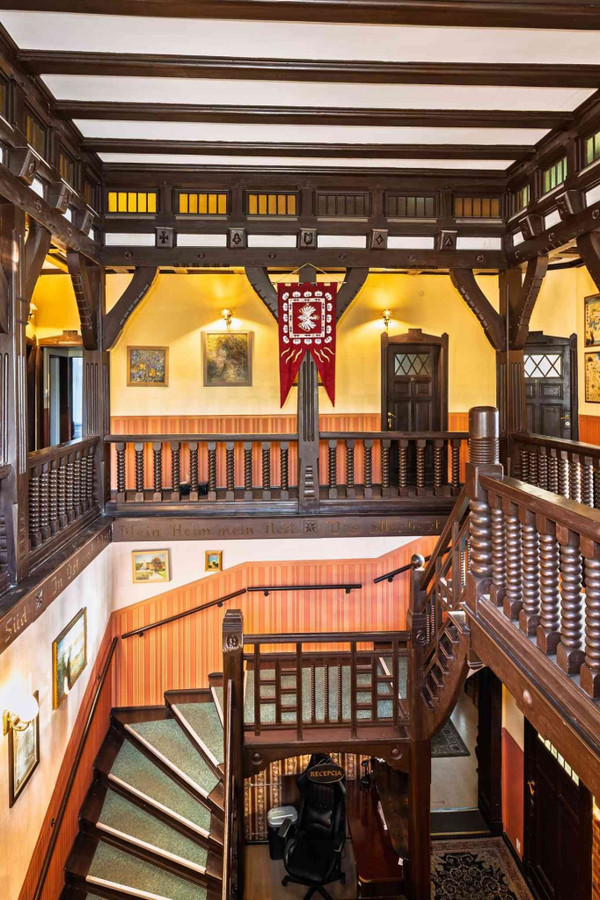 Hotel pod Zamkiem │Historyczna willa z potencjałem w sercu Olsztyna - Widok 5