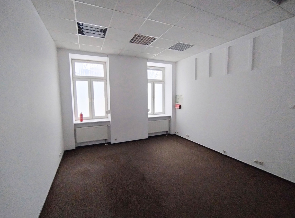 Lokal użytkowy 46 m² przy Piotrkowskiej PARTER— biuro, gabinet, usługi - Więcej