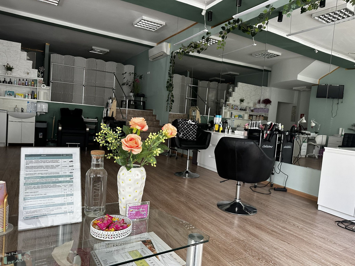 Sprzedam funkcjonujący salon kosmetyczny – gotowy biznes z bazą klientek - Widok 2