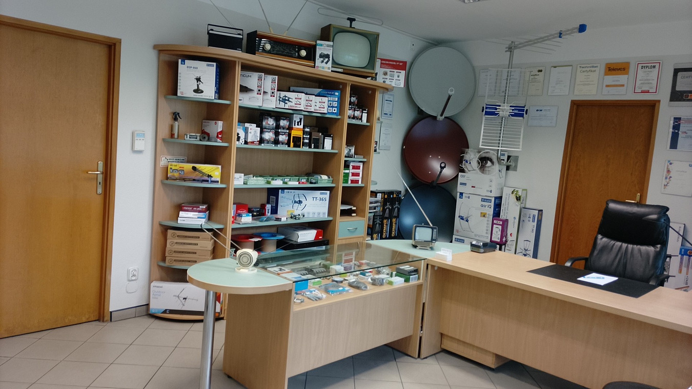 Pawilon 40 m² na działce 184 m² przy głównej ulicy w Sosnowcu - Więcej
