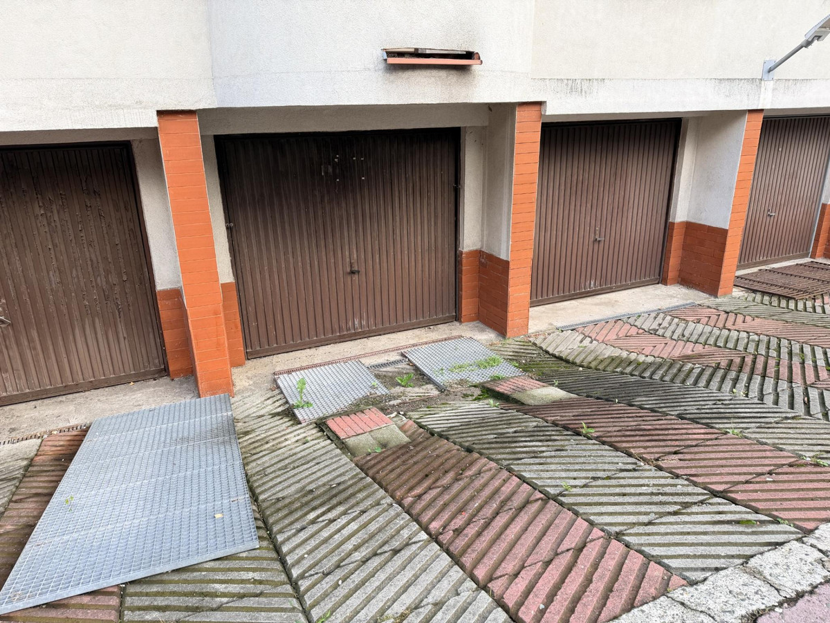 GARAŻ 18,23 m² – KRAKÓW, UL. LEA – ZAMKNIĘTE OSIEDLE | OSOBNA KW | 150 000 ZŁ - Widok 3