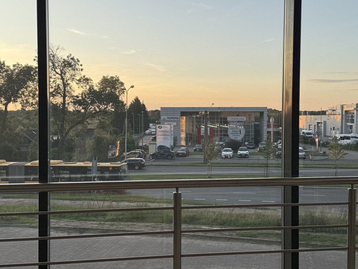 Wynajmę lokal handlowy Łódź - Więcej