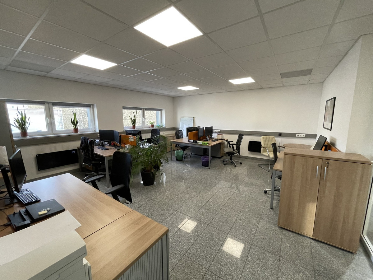 pomieszczenia biurowe 105m2-226m2