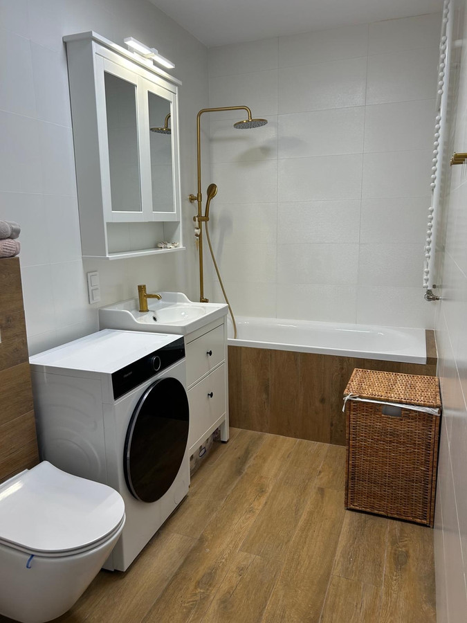 Słońce, Styl i Serce Jeżyc – Twoje Nowe 33m² w Wieży Jeżyce - Widok 2