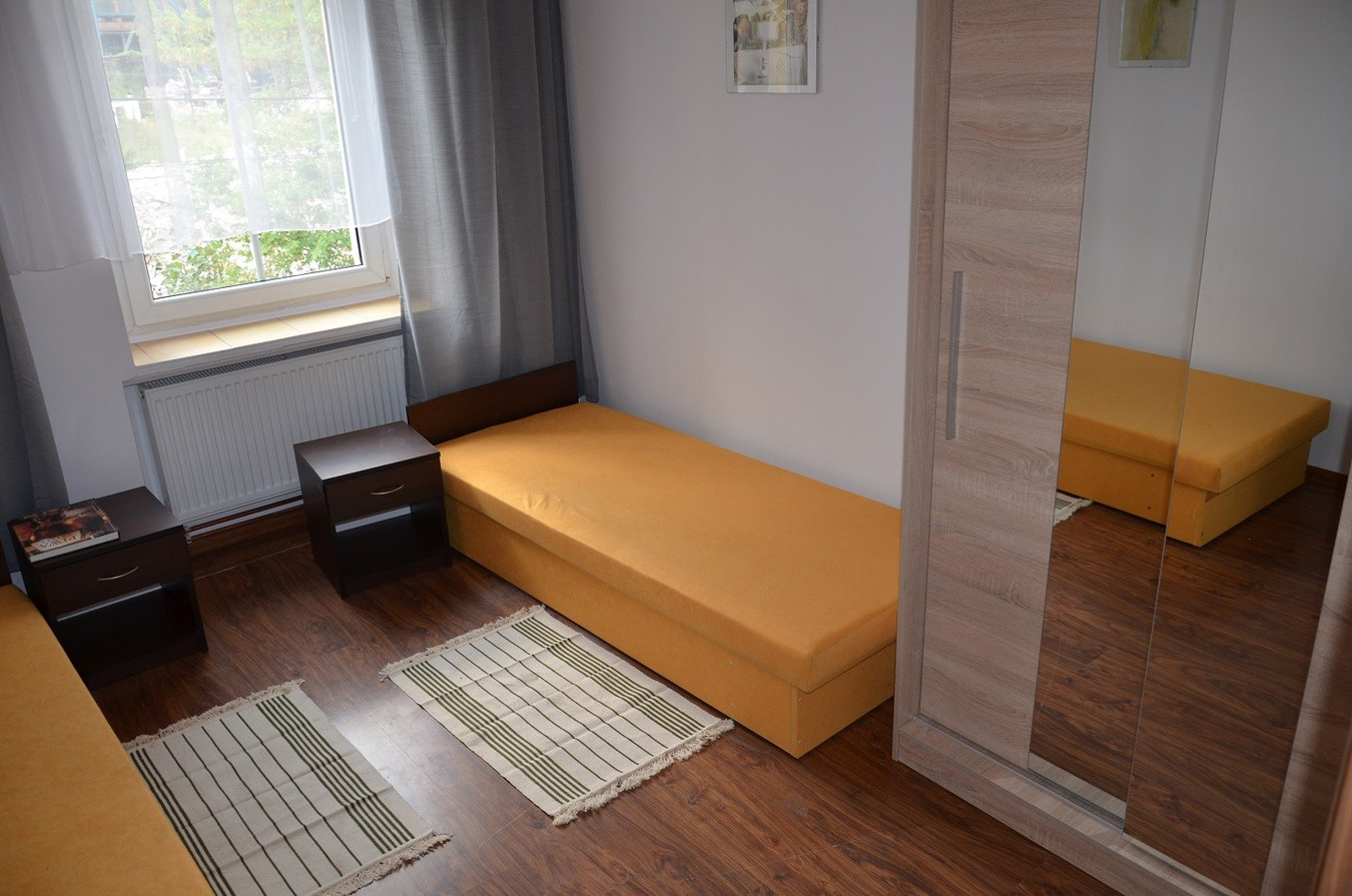 Przestronne 90 m2 ,umeblowane ,Bernarda Świerczyny