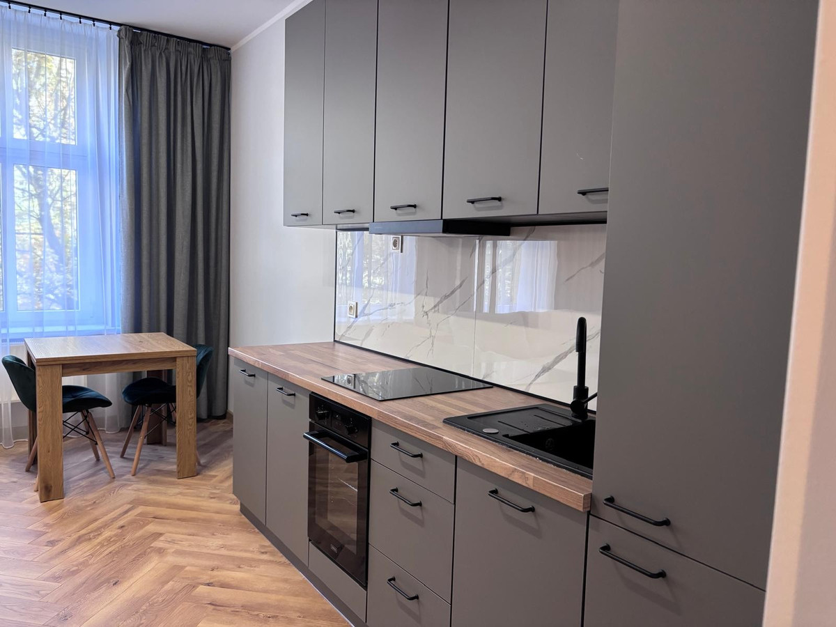 Nowoczesna kawalerka wysoki standard. Katowice, Śródmieście - Widok 5