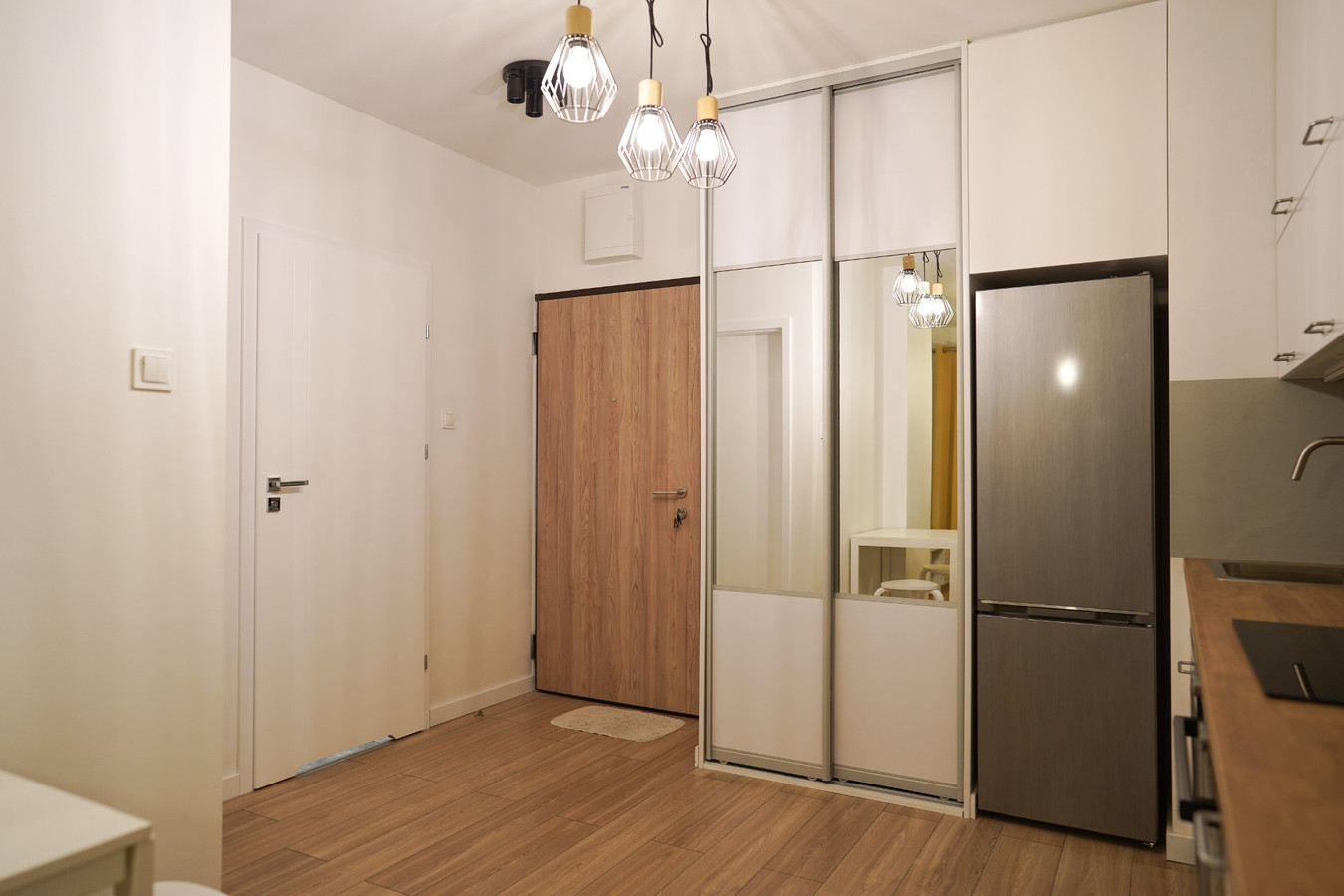 Zupełnie nowe, słoneczne mieszkanie 36.45 m², super lokalizacja, garaż - Widok 2