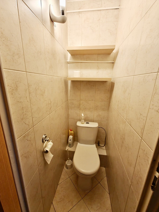 Wynajme bezpośrednio pokój ok. 8 m² w 3pokojowym mieszkaniu - Więcej