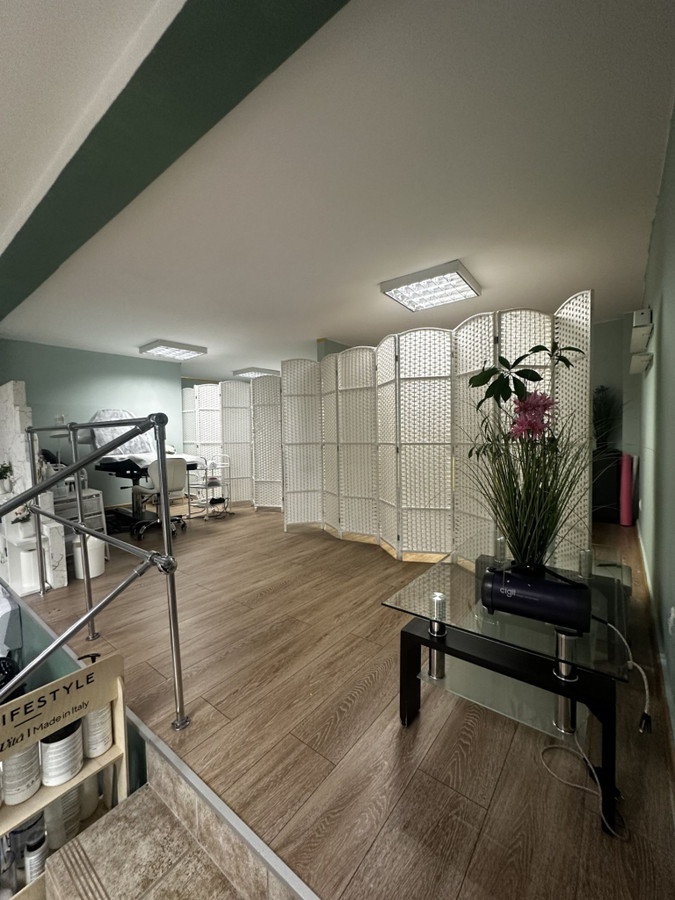 Sprzedam funkcjonujący salon kosmetyczny – gotowy biznes z bazą klientek - Widok 4