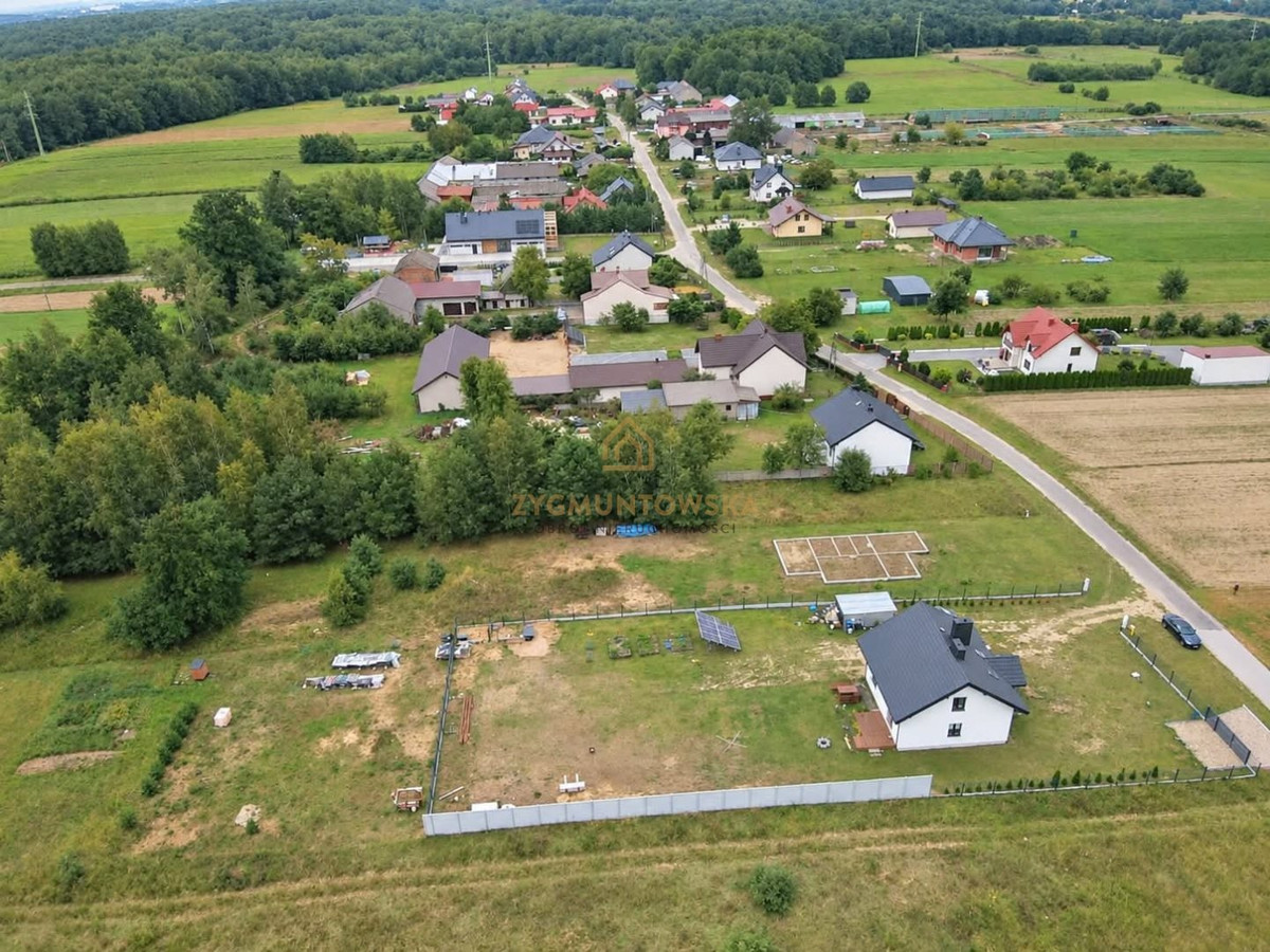 Gotowa pod budowę! Działka z fundamentami w Owadów - Widok 2