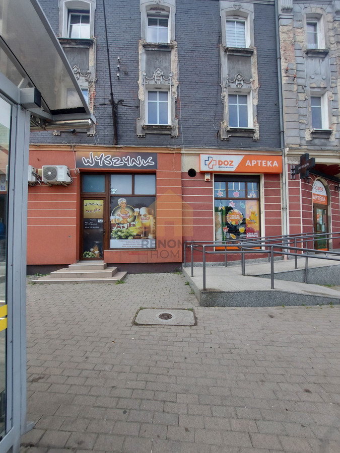 Lokal przy głównej ulicy z witryną